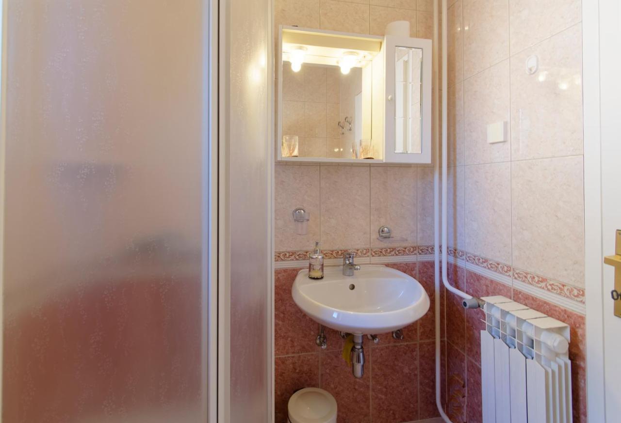 Apartments Marta By Rent Istria Novigrad Istria Exterior foto